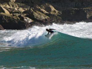 barranco surf backside wave pointbreak