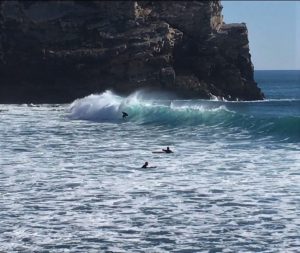 barranco surfguide taking a hollow wave
