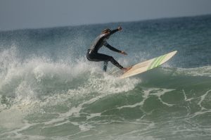 Longboard ripping Praia Arrifana surf