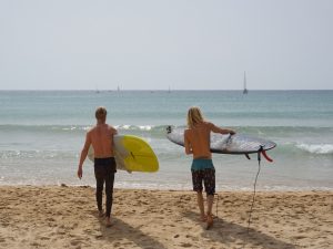Niels Sam surfing Meia Praia