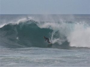 zavial surf barrel