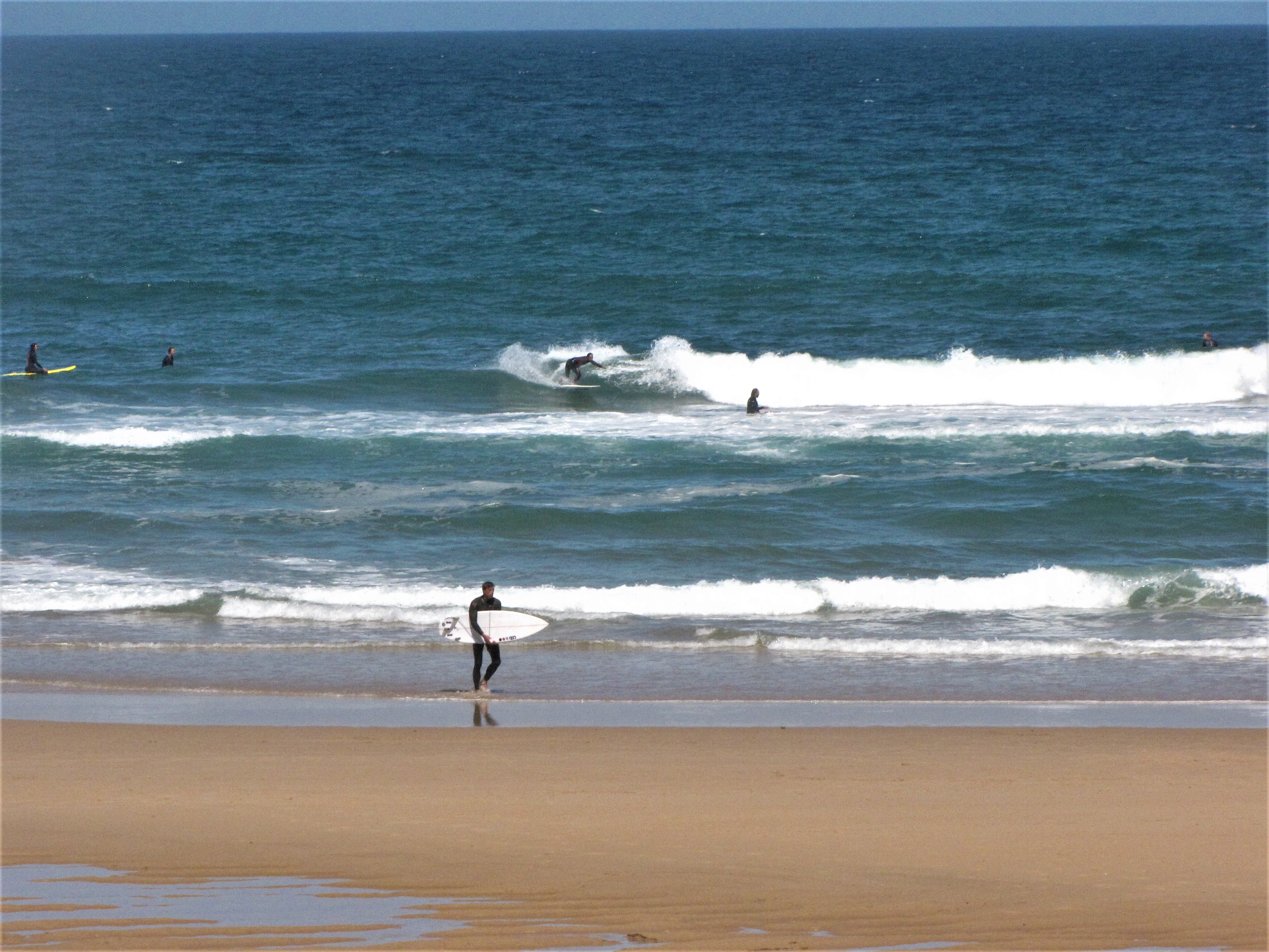 surfguide summer beach surf turn