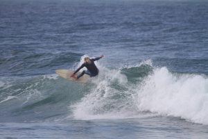 arrifana surfer turn