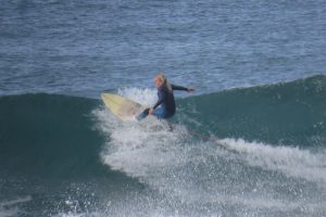 tonel surf turn