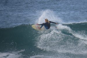 tonel surf turn2
