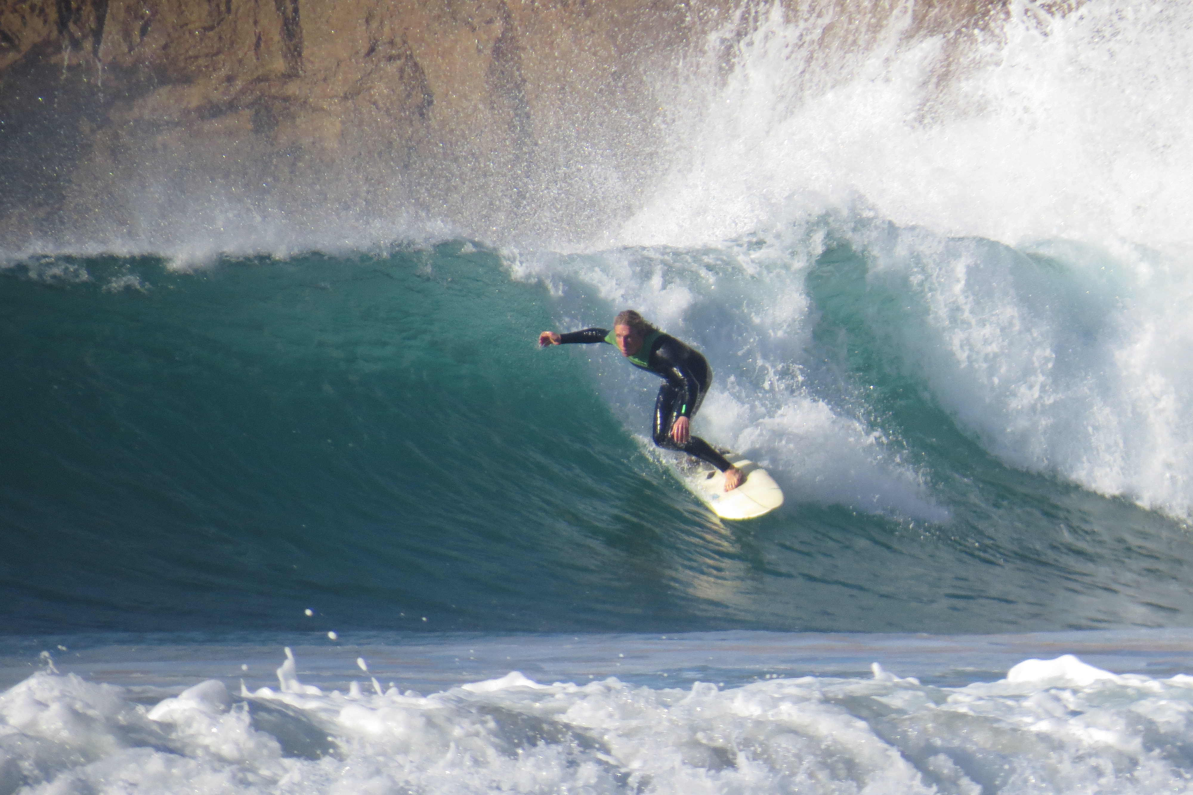 mr surfguide algarve on a nice avial wave