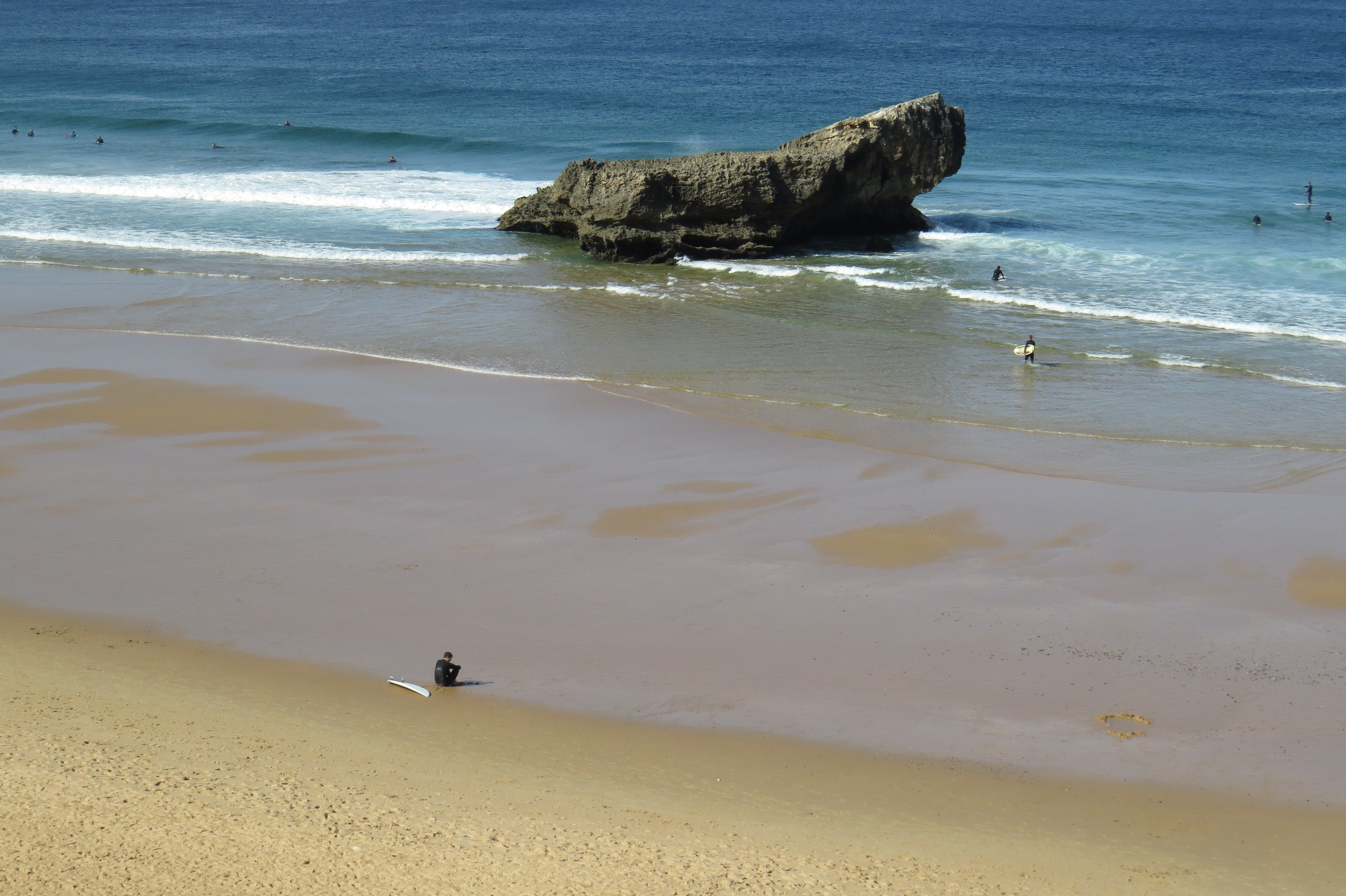 Tonel surf thinker