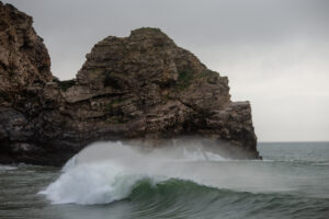 empty wave algarve