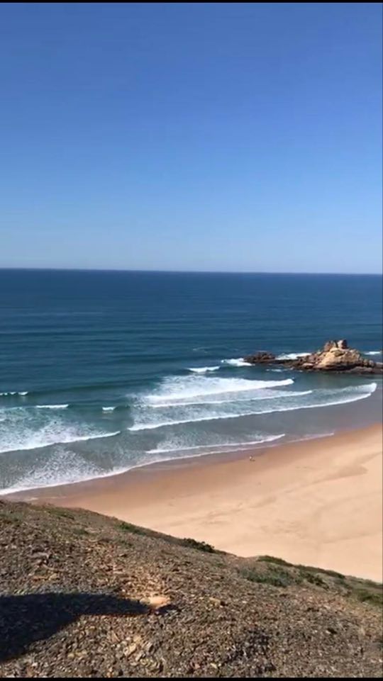 castelejo-beach-from-top-surfguide-algarve