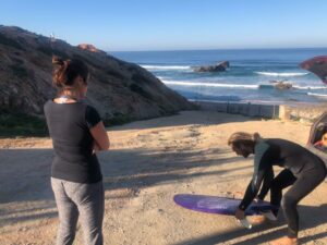 tonel-and-the-shredding-kook-with-surfguide-algarve