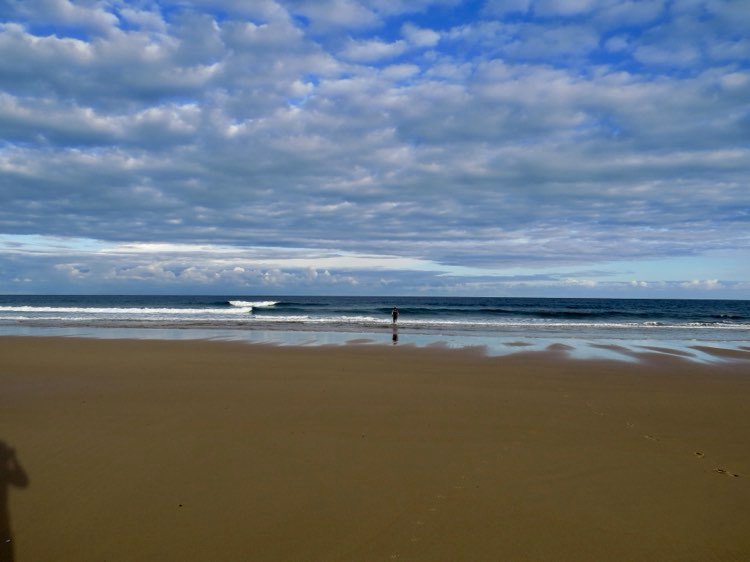 empty-beach-cordoama-surfguide-algarve