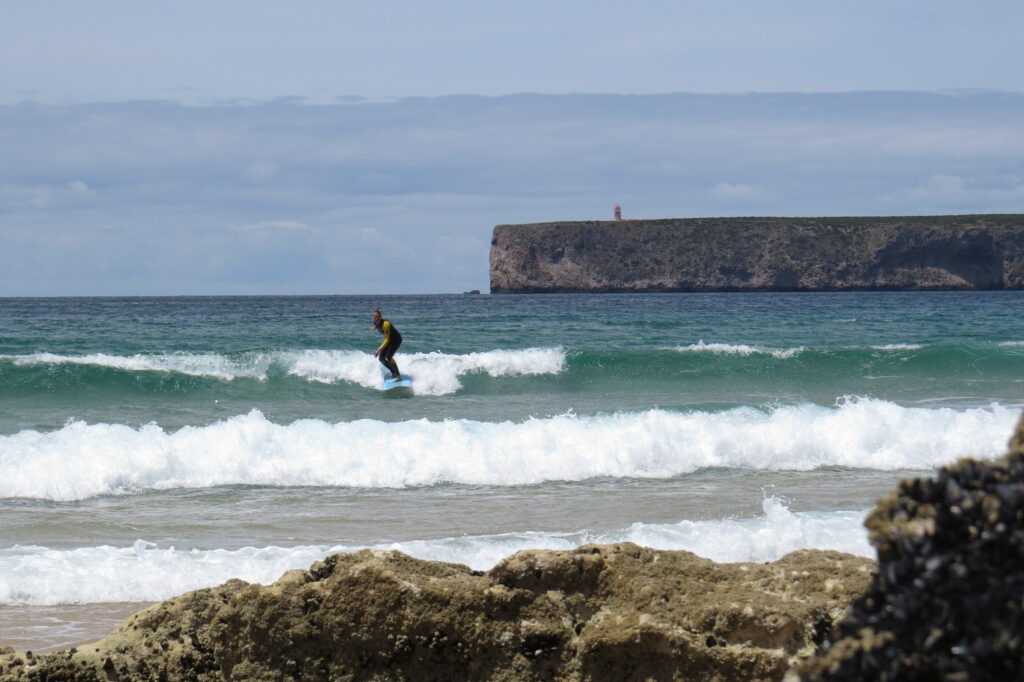 tonel-sagres-surf-foamy-miss-surfguide-algarve