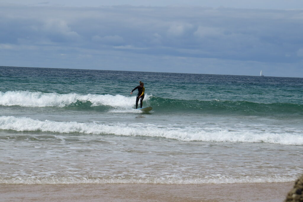 tonel small wave foamy surf miss surfguide algarve