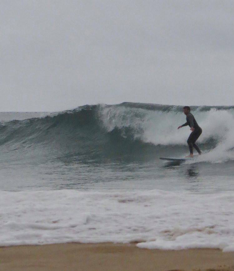 surfguide-algarve-guest-on-the-wave-at-zavial-