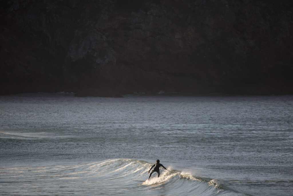 golden-wave-surfguide-algarve-with-massimo