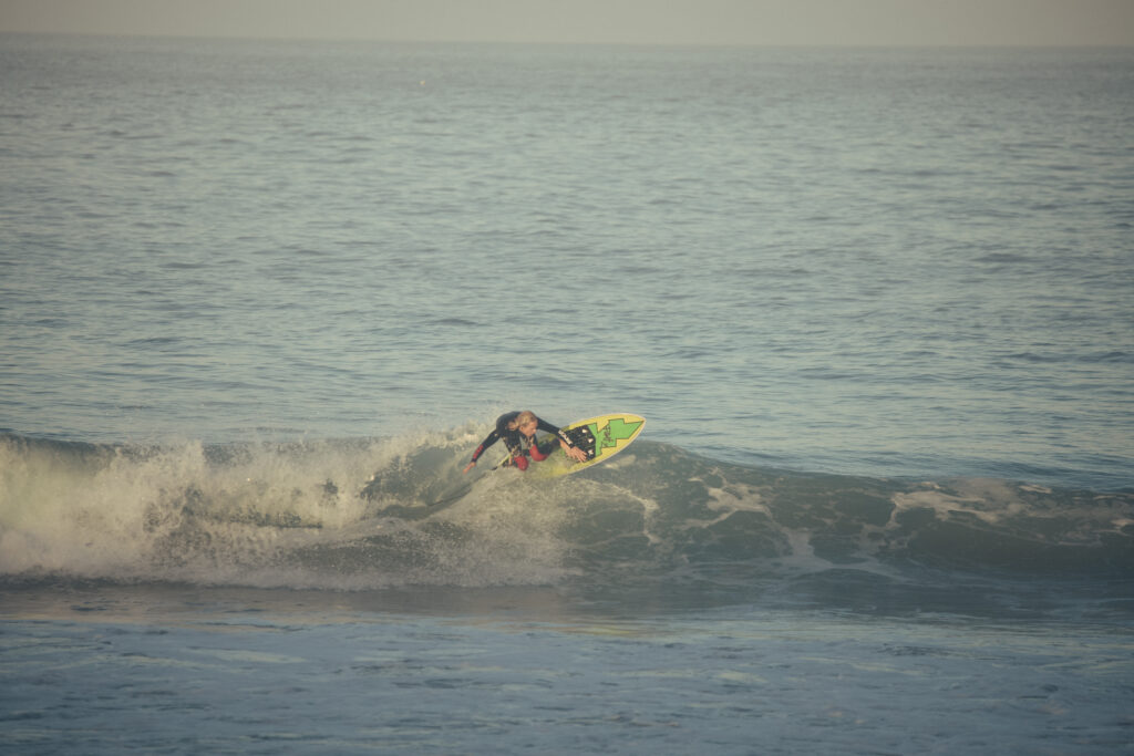 surfguide-algarve-backhand-surfing-tonel-sagres