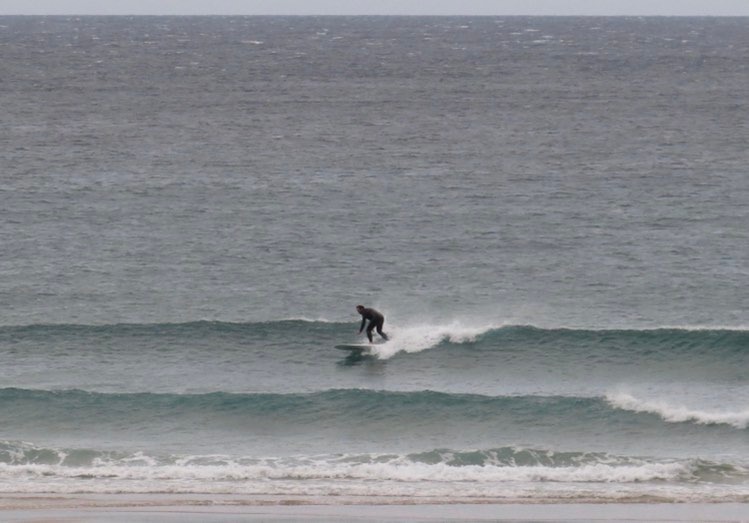 Small wave surfing with Surf Guide Algarve