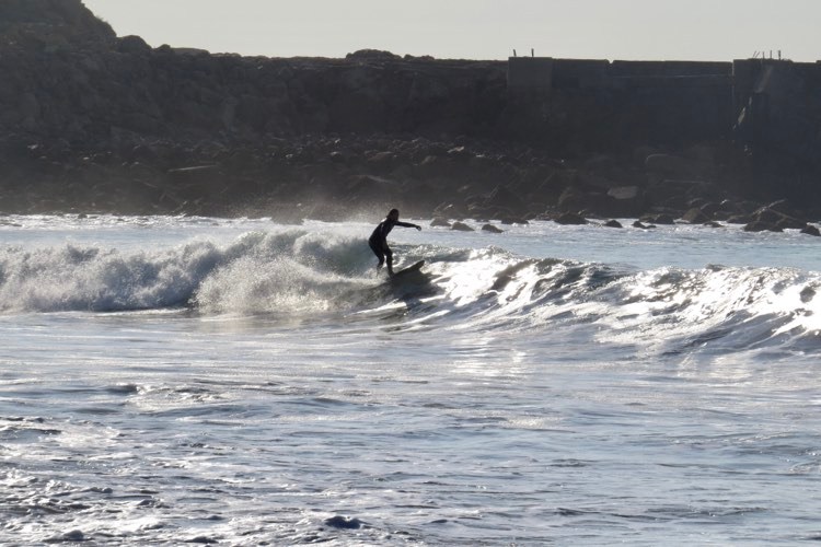 surfing cabanas velhas with surf guide algarve