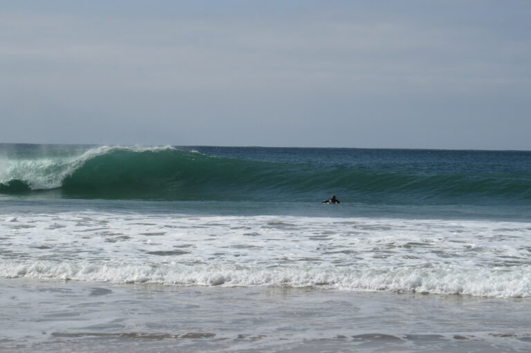 beliche empty perfect wave surf guide algarve