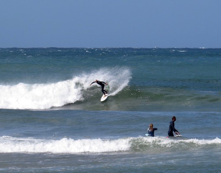arrifana surfing action, surf guide algarve