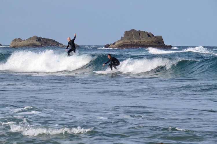 partywave surf guide algarve castelejo