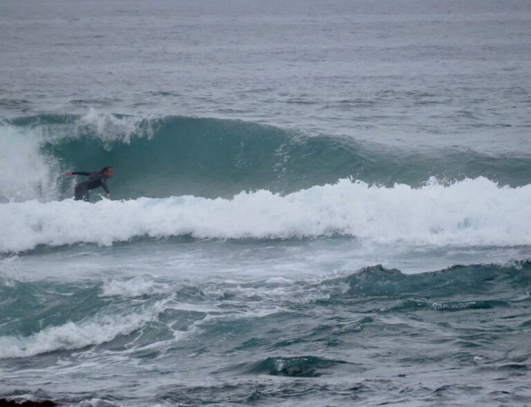 Bordeira surfing surf guide algarve