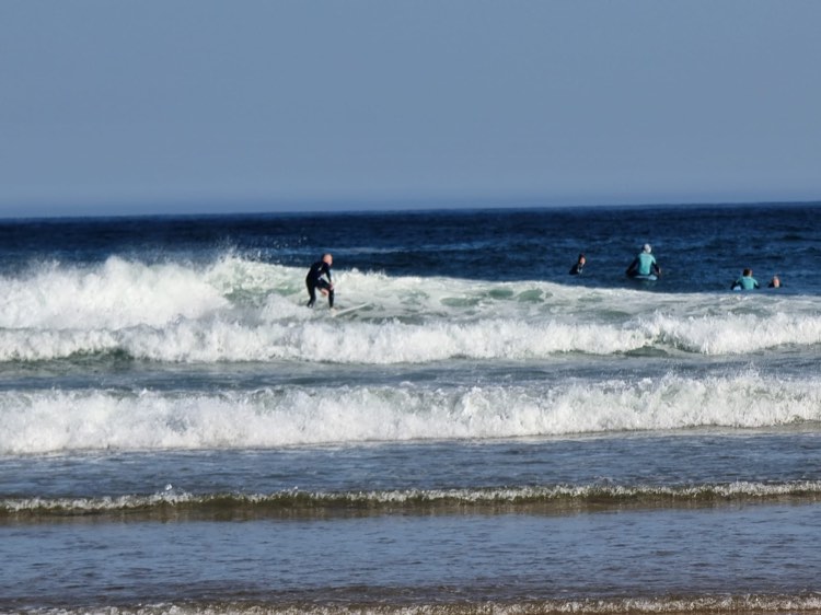 catselejo left wave a frame peak surf guide algarve