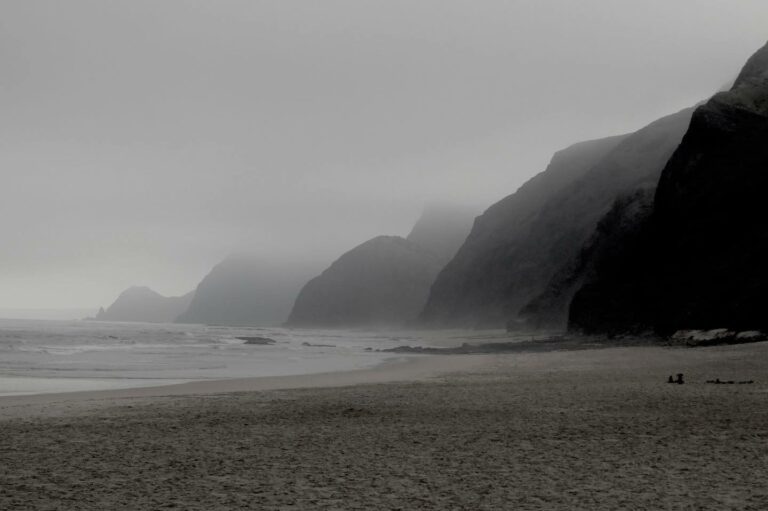 cordoama beach black and white surf guide algarve