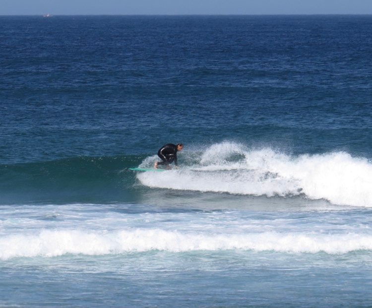 finless surfing west coast algarve surf guide