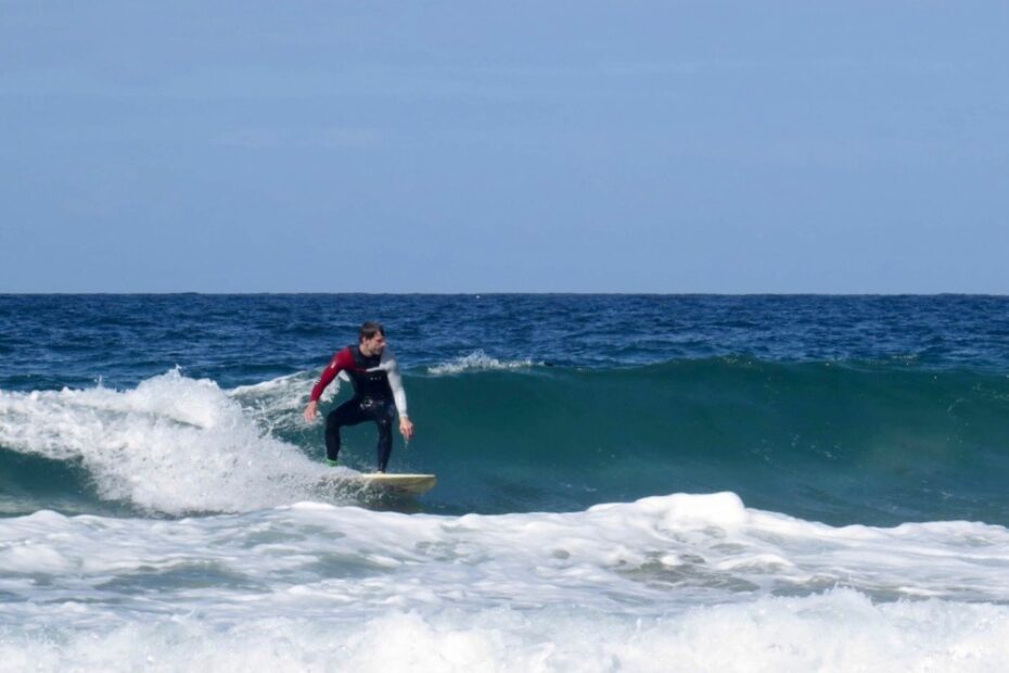 beliche sagres surfing with surf guide algarve