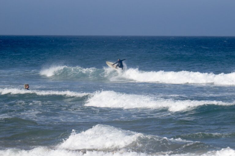 summer surf sagres tonel surf guide algarve