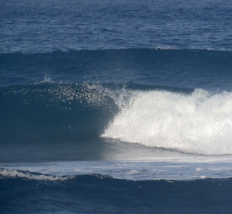 clean waves surf guide algarve west coast