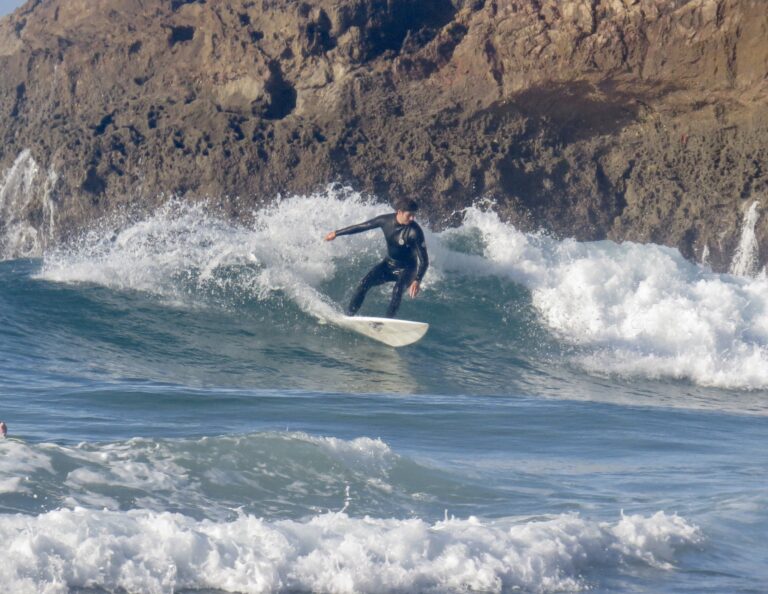 cutback surfing zavial surf guide algarve