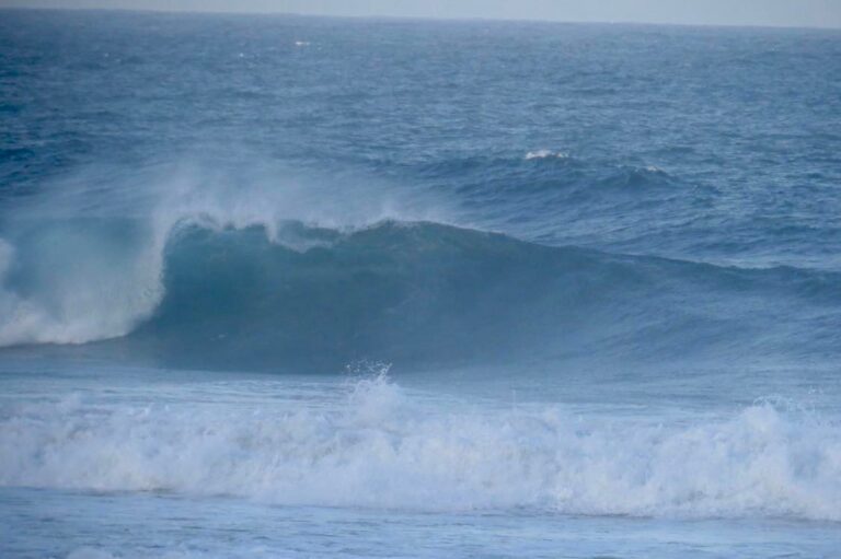 empty waves west coast surf guide algarve