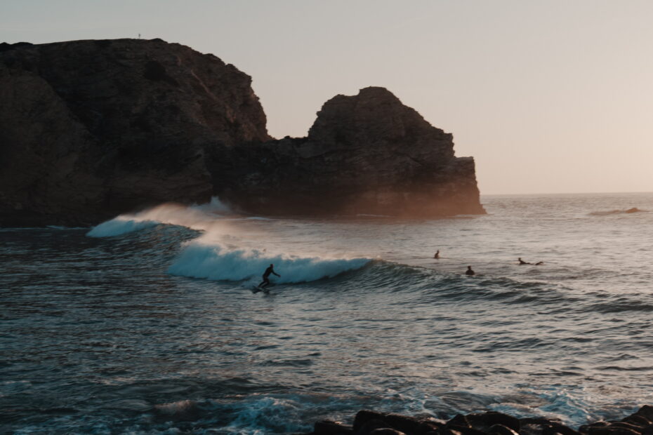 Surfing Barranco surf guide algarve gold