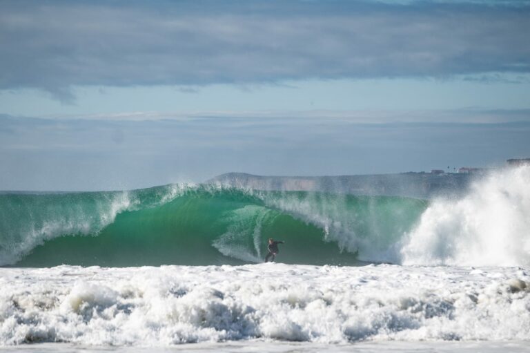 zavial carnage surf guide algarve friend