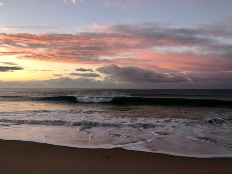 cabanas velhas empty waves sunrise surf guide algarve