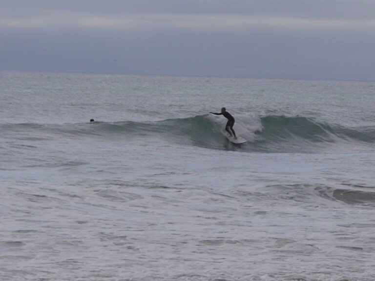mellow waves surfing porto de mos surf guide algarve