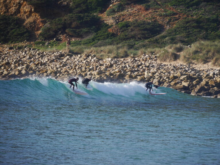 partywave surf guide algarve barranco