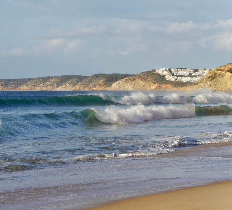 set waves cabanas velhas surf guide algarve