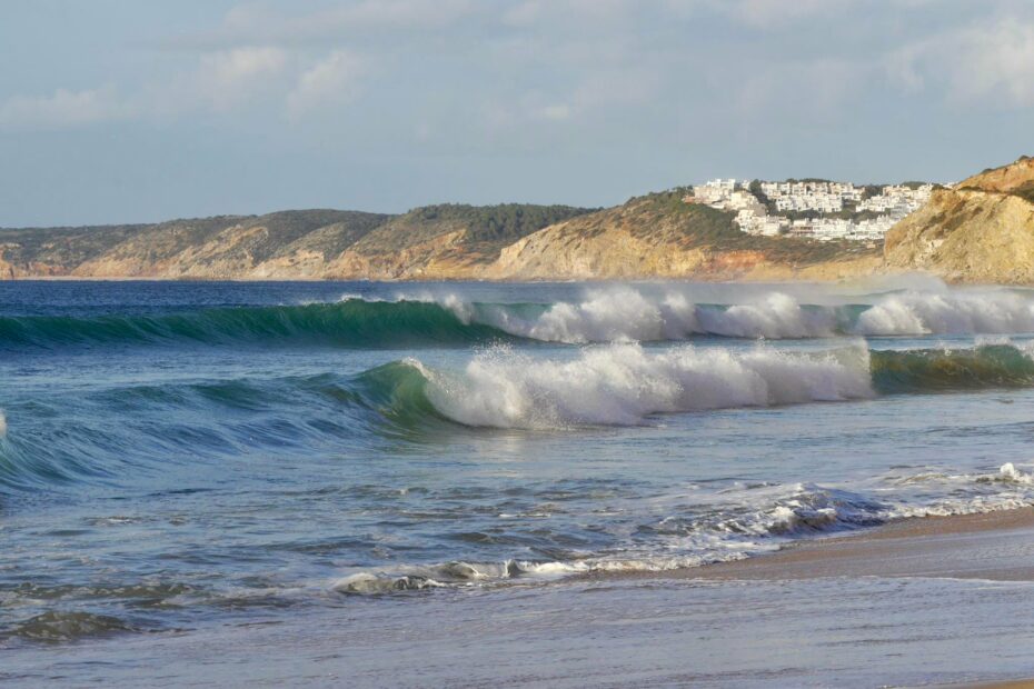 set waves cabanas velhas surf guide algarve