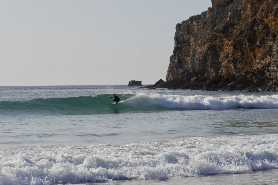 wave of the day barranco surf guide algarve