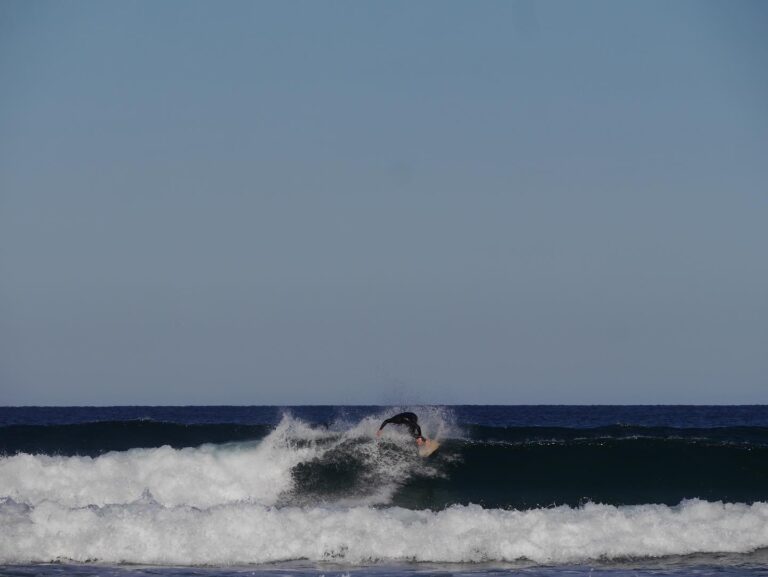 castelejo surfing surf guide algarve