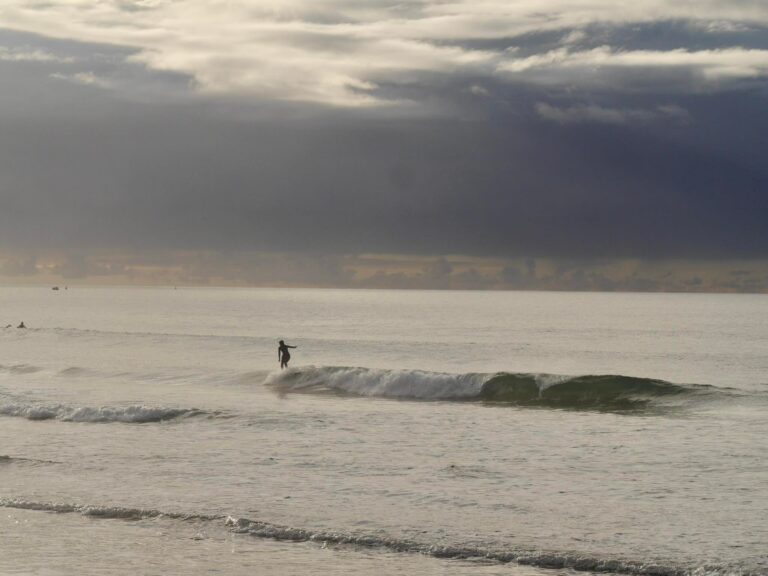 longboard surfing zavial with surf guide algarve