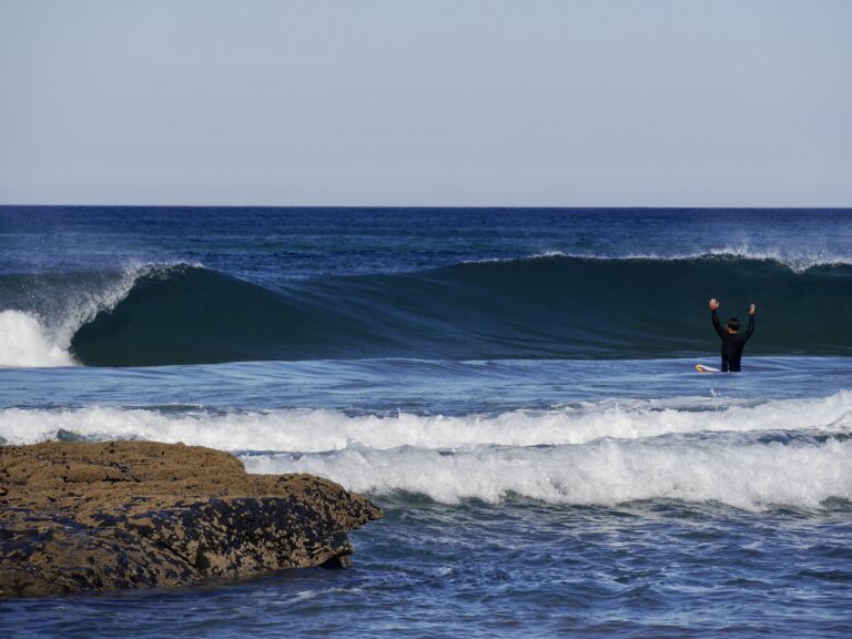 perfect lunchbreak surf guide algarve cordoama