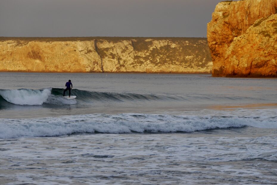 beliche small wave session surf guide algarve