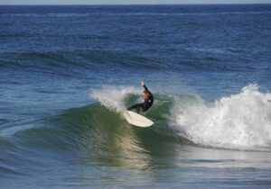 cabanas surfing clean waves surf guide algarve