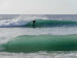 go left surf guide algarve barranco