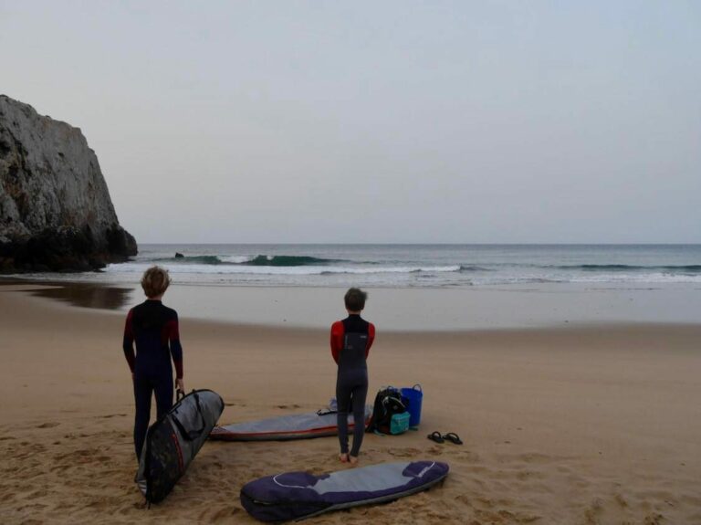 surf kids beliche surf guide algarve