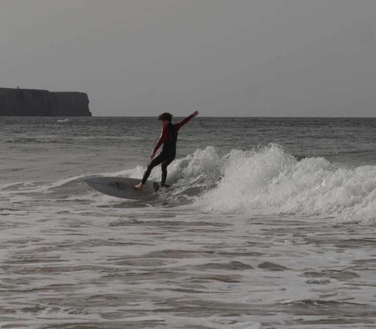 surfing kids surf guide algarve sagres beliche